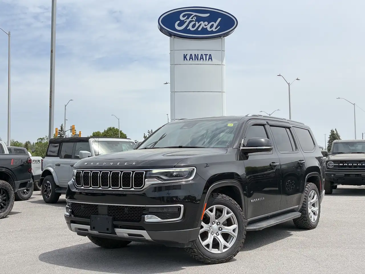 2022 Jeep Wagoneer