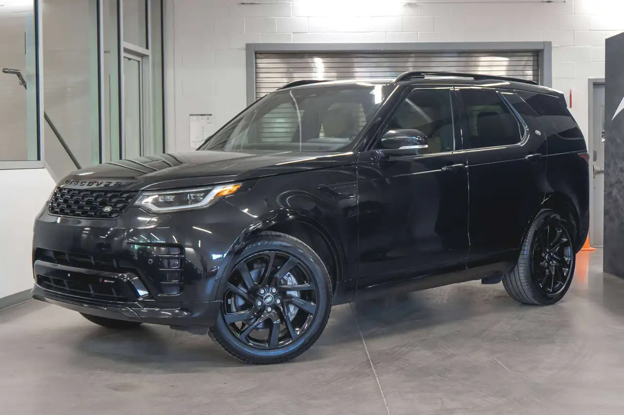 2023 Land Rover Discovery Dynamic S P300