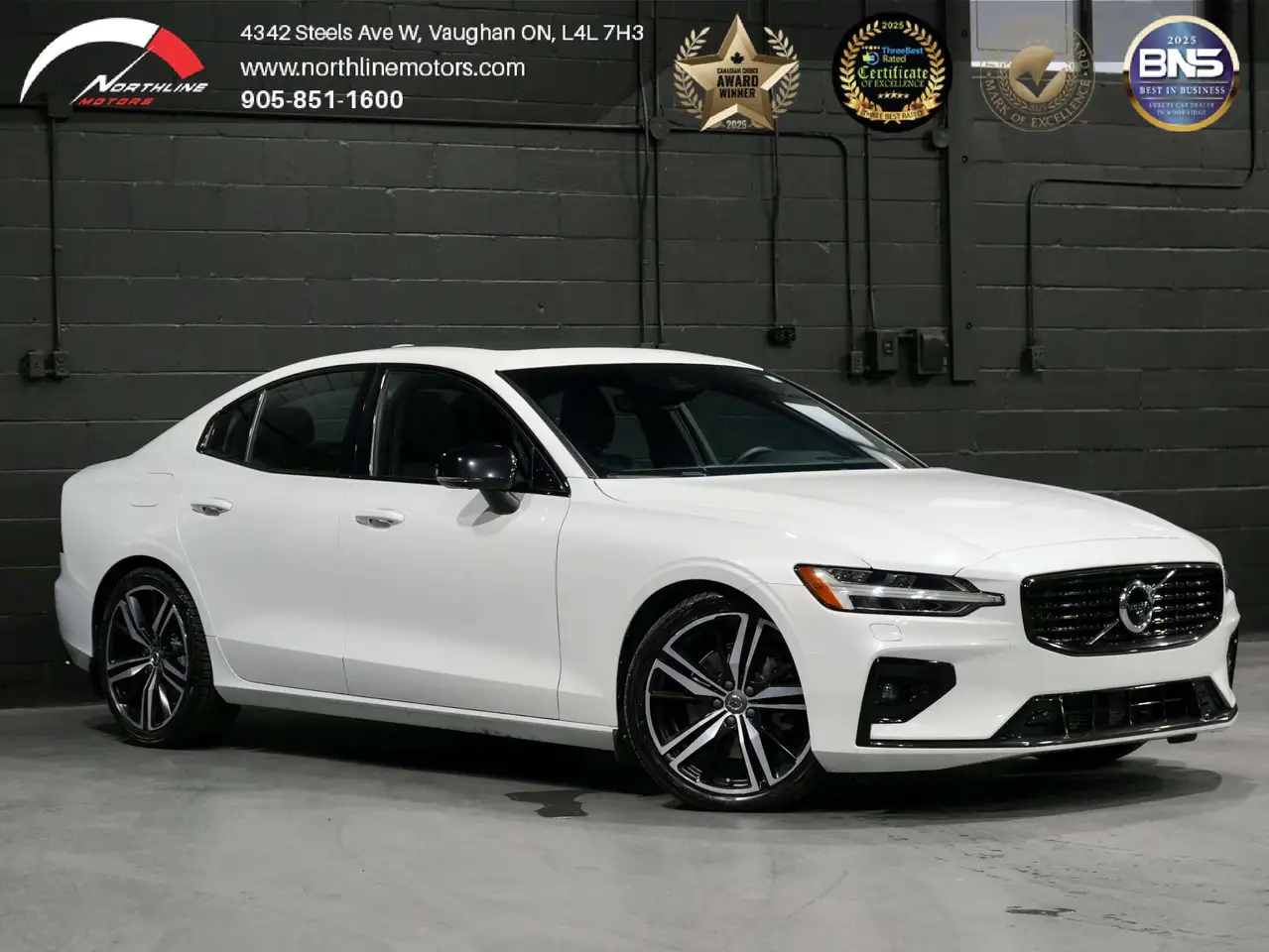 2022 Volvo S60 R-Design