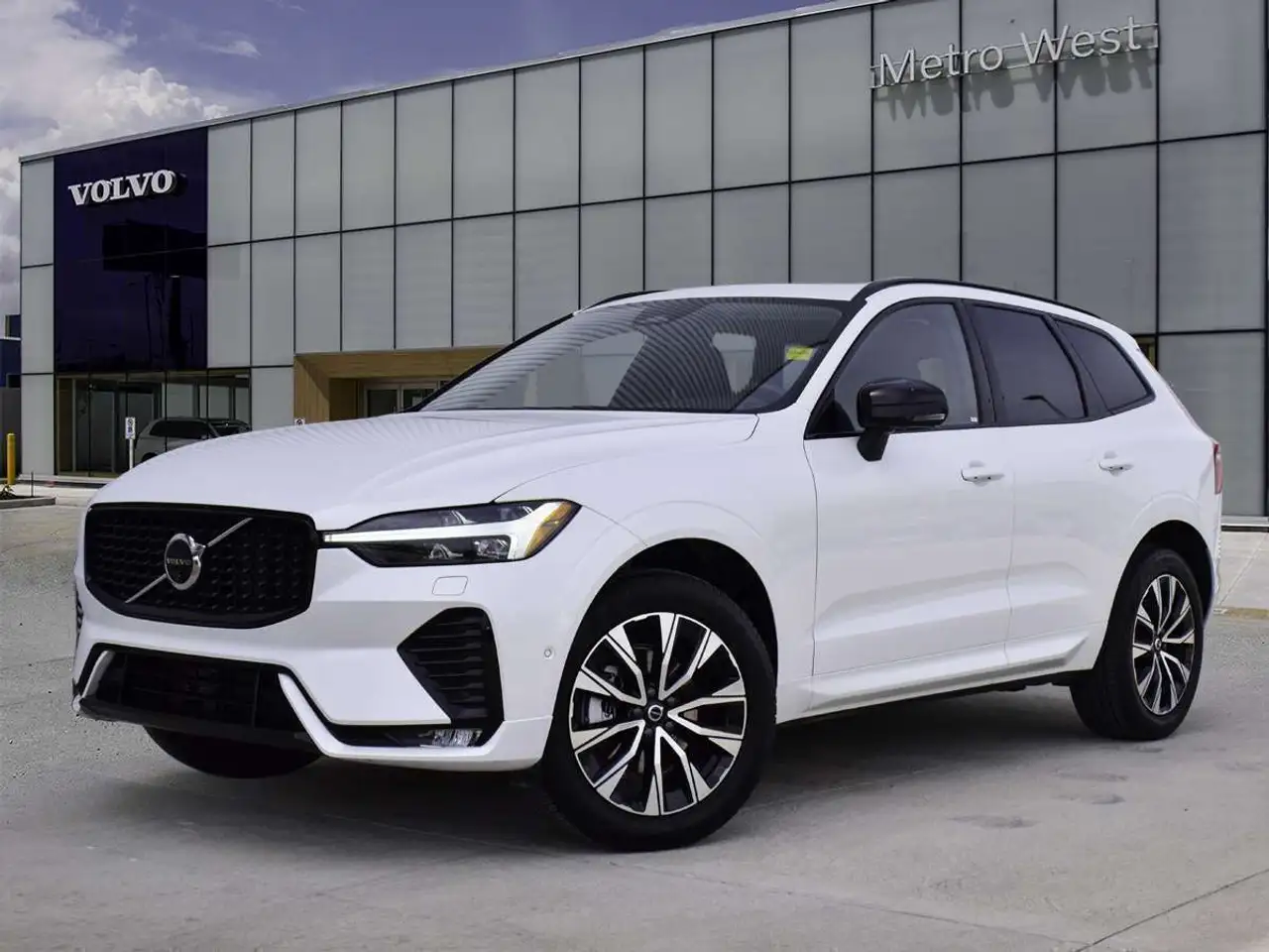 2025 Volvo XC60 Plus
