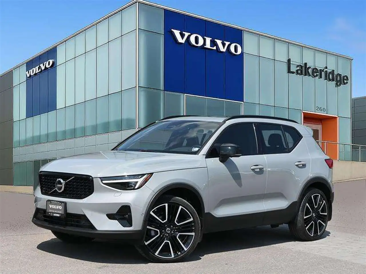 2024 Volvo XC40 Ultimate