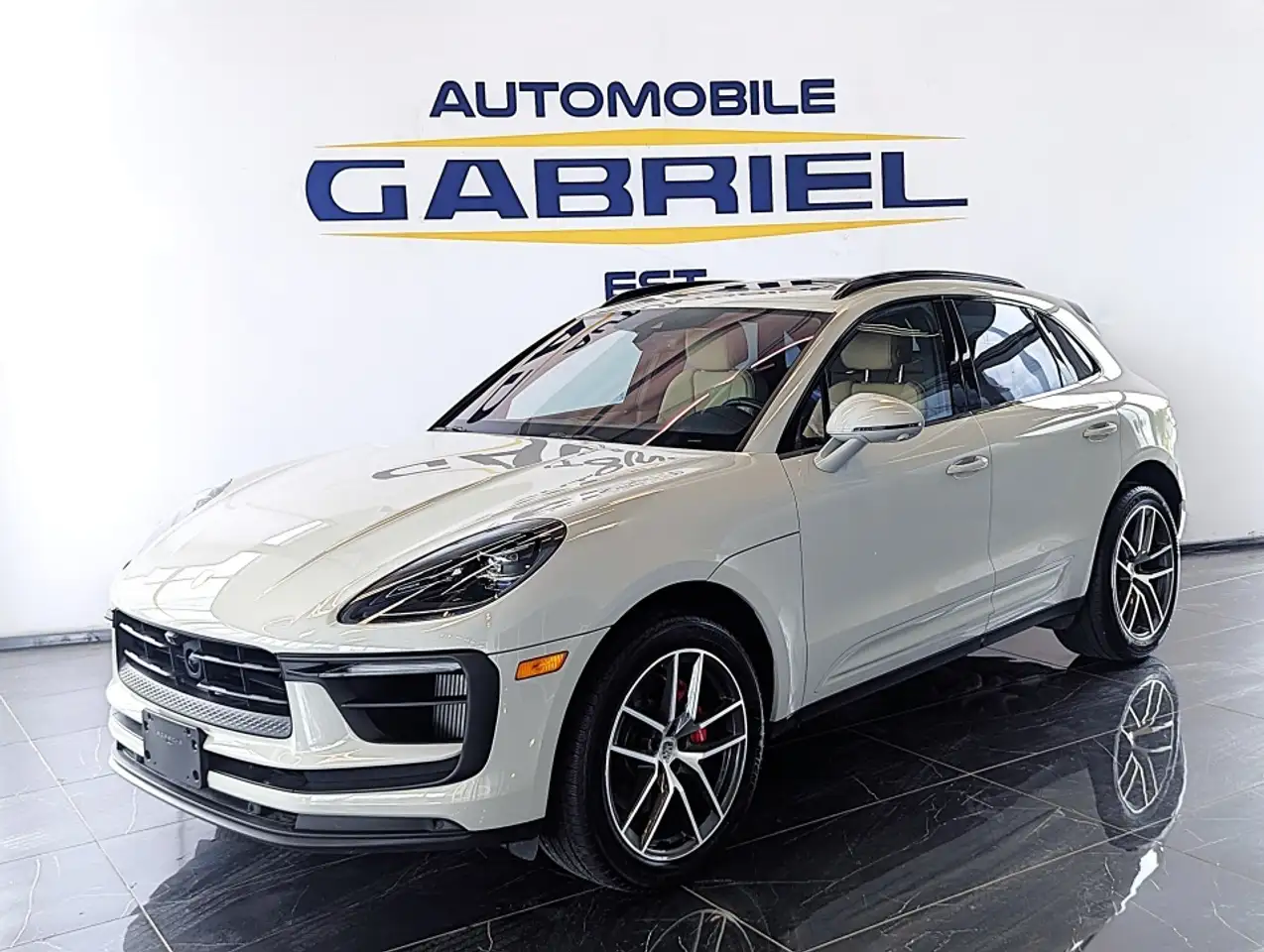 2024 Porsche Macan S