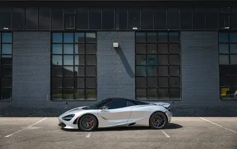 McLaren 720