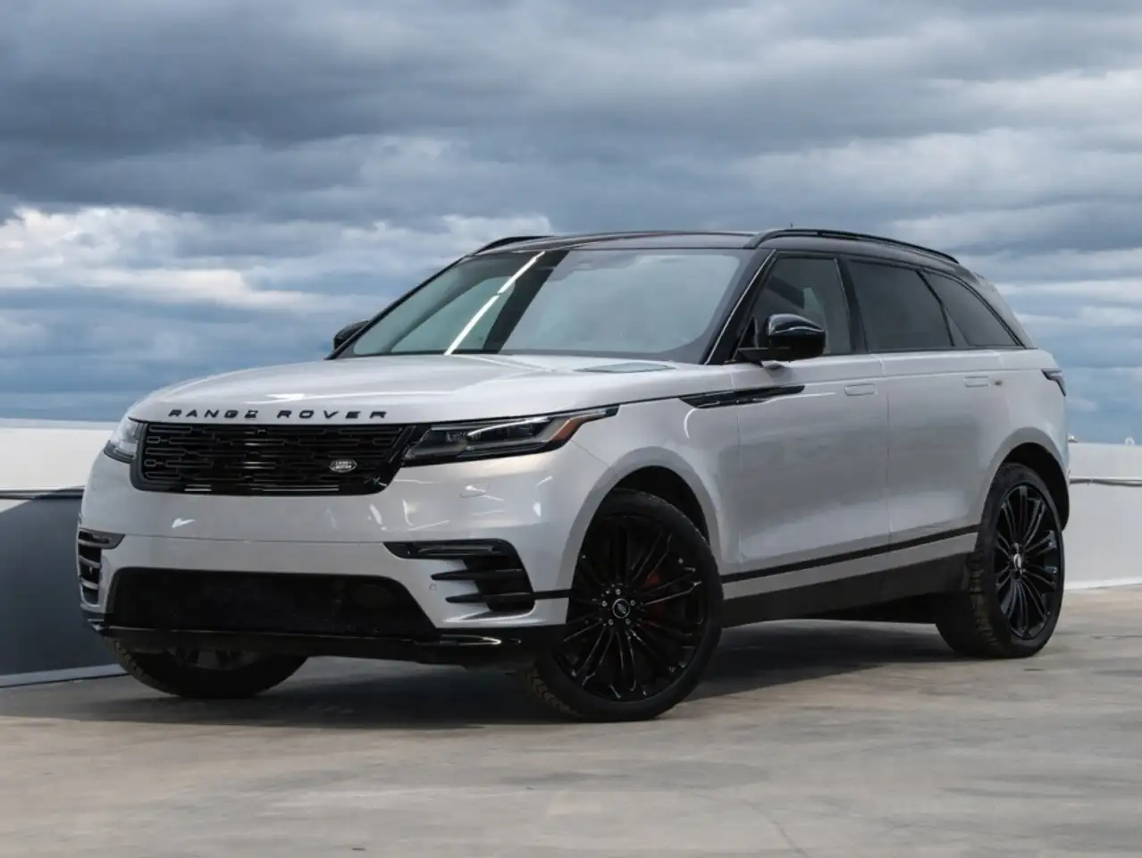 2025 Land Rover Range Rover Velar Dynamic SE P250
