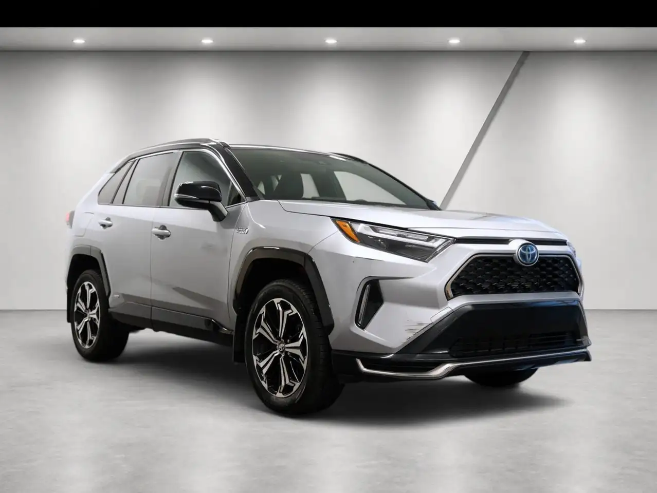 2023 Toyota RAV4 XSE