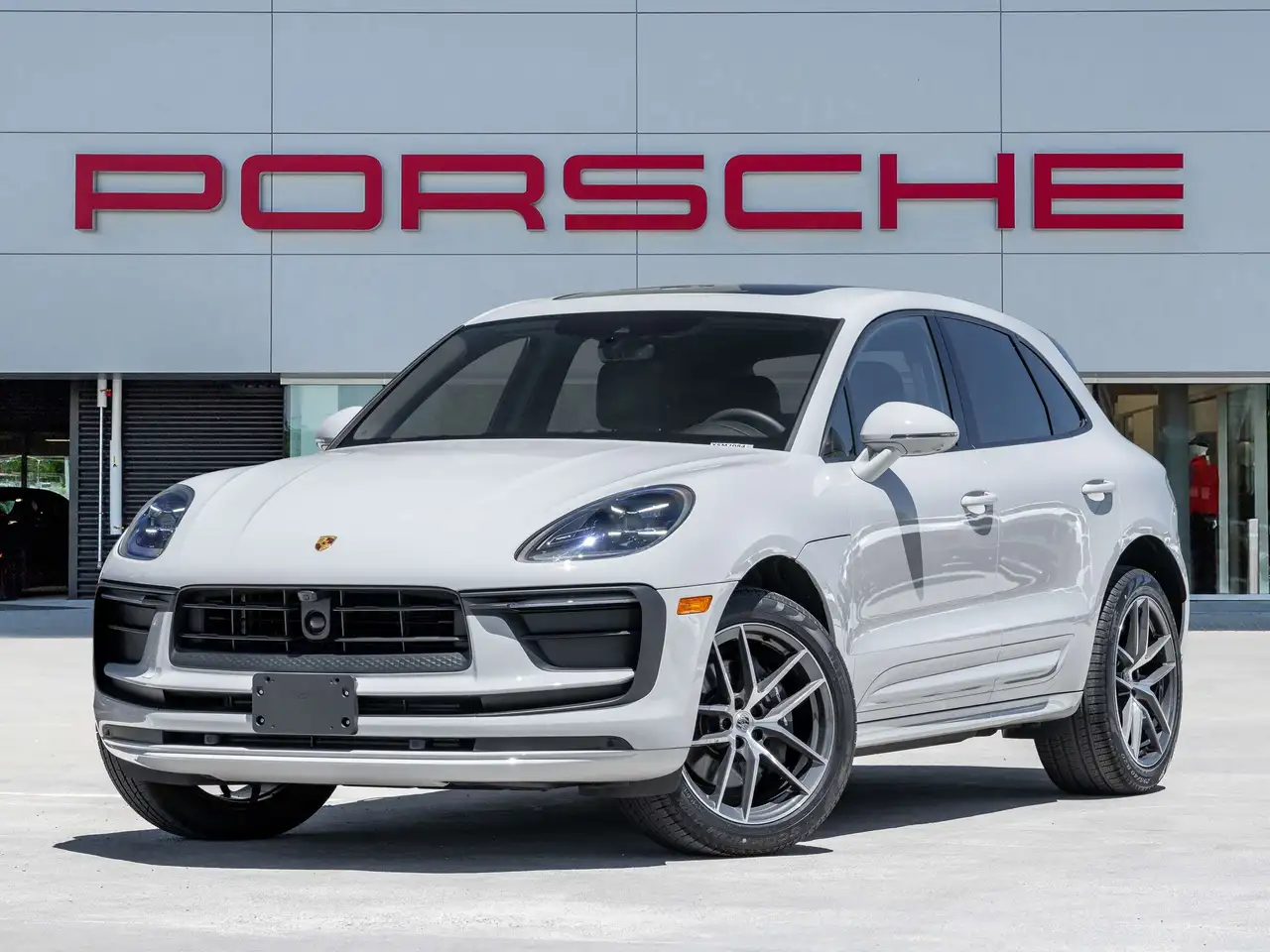 2025 Porsche Macan