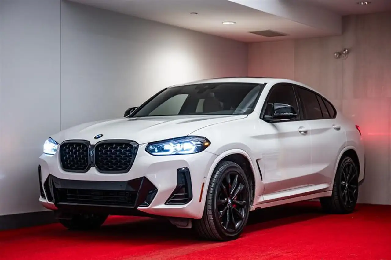 2023 BMW X4 30i