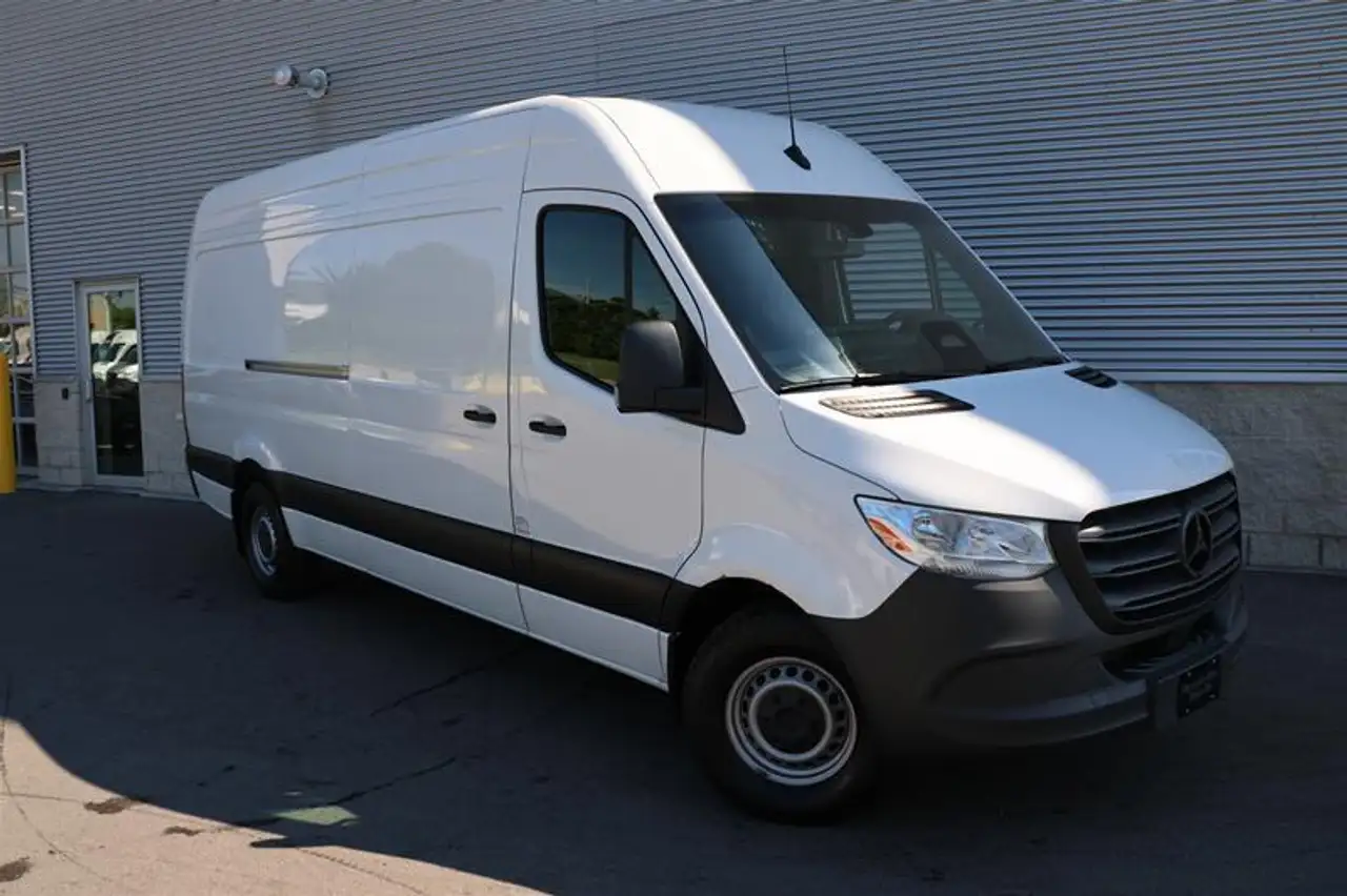 2025 Mercedes-Benz Sprinter
