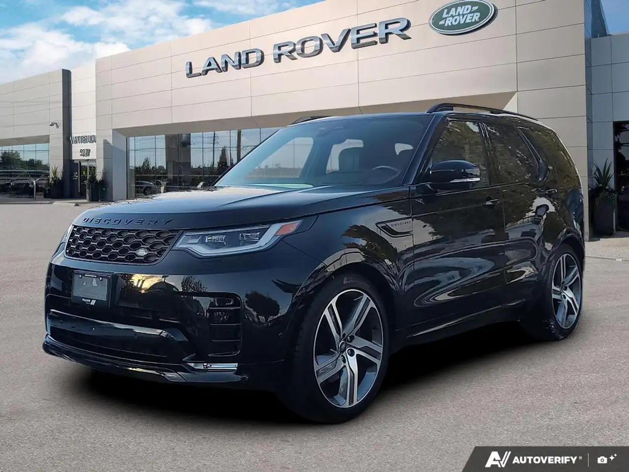 2024 Land Rover Discovery Dynamic HSE P360