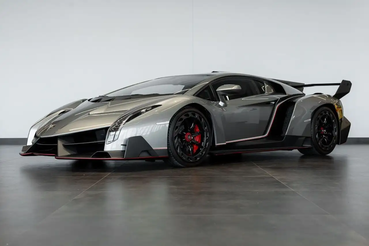 2014 Lamborghini Veneno