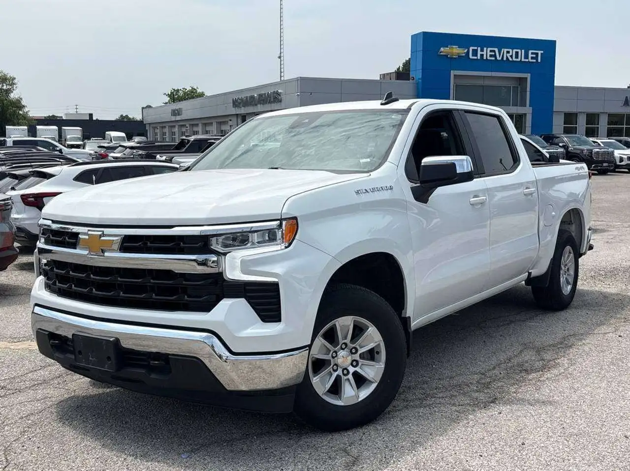 2025 Chevrolet Silverado 1500 LT