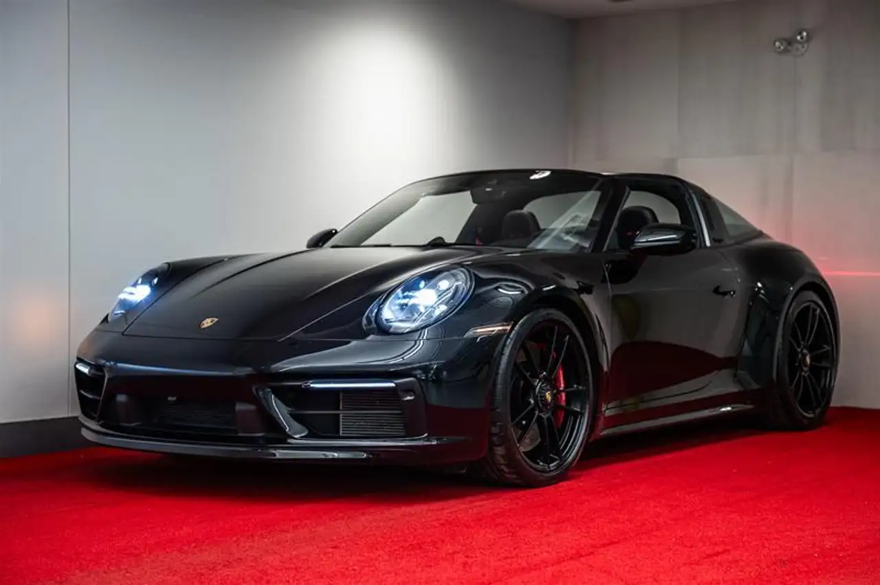 2024 Porsche 911 Targa 4 GTS