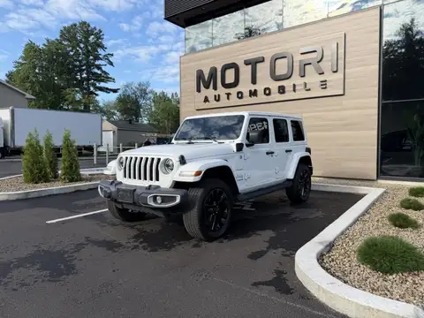 Jeep Wrangler Sahara
