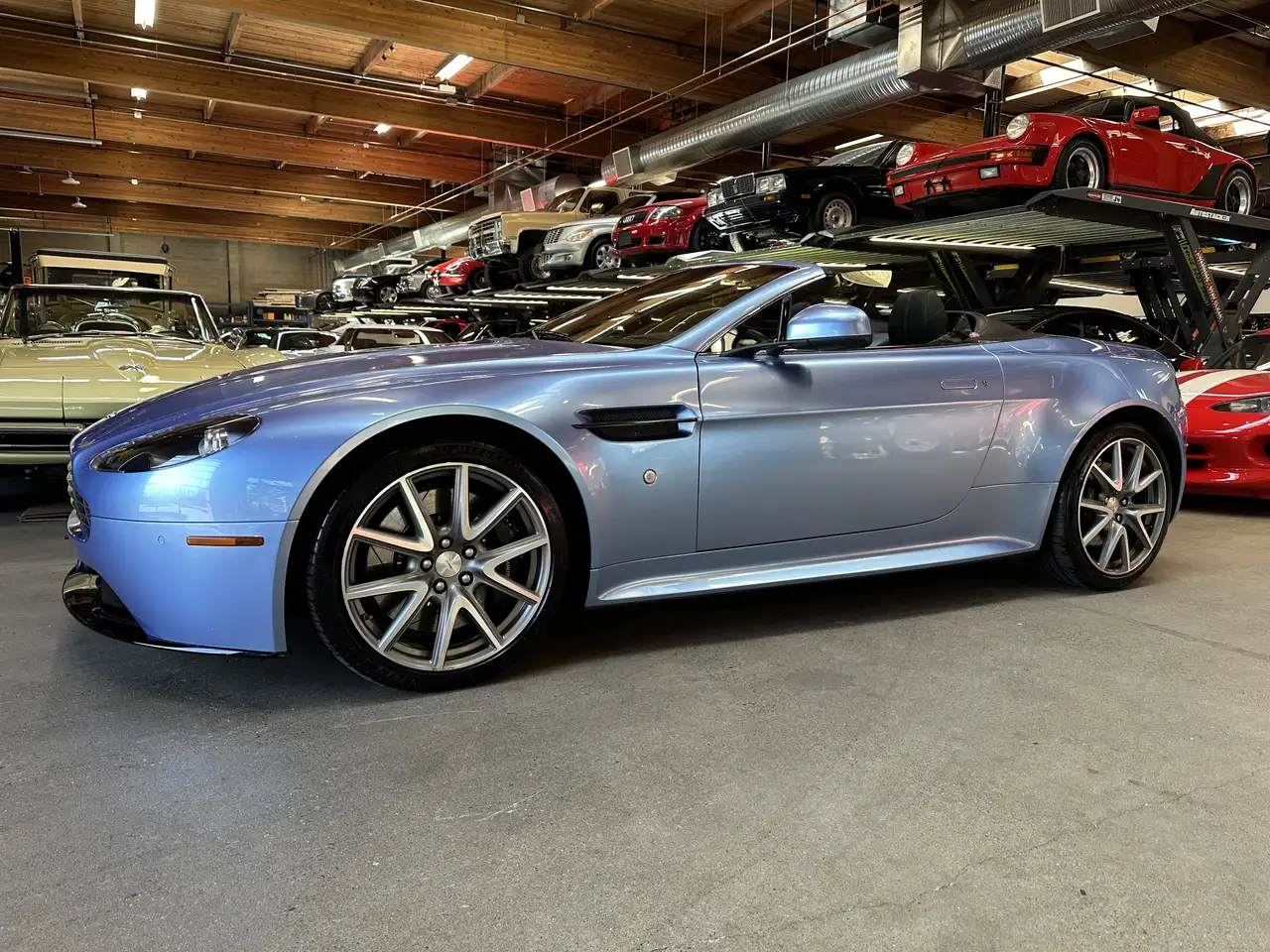 2011 Aston Martin Vantage