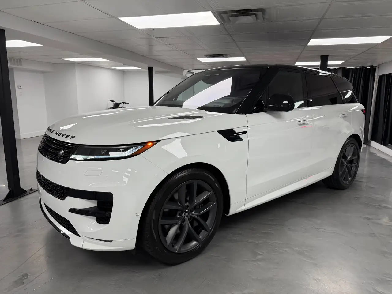 2023 Land Rover Range Rover Sport Dynamic S P400