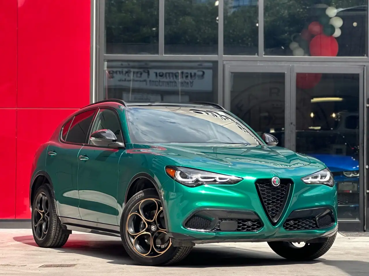2025 Alfa Romeo Stelvio Intensa