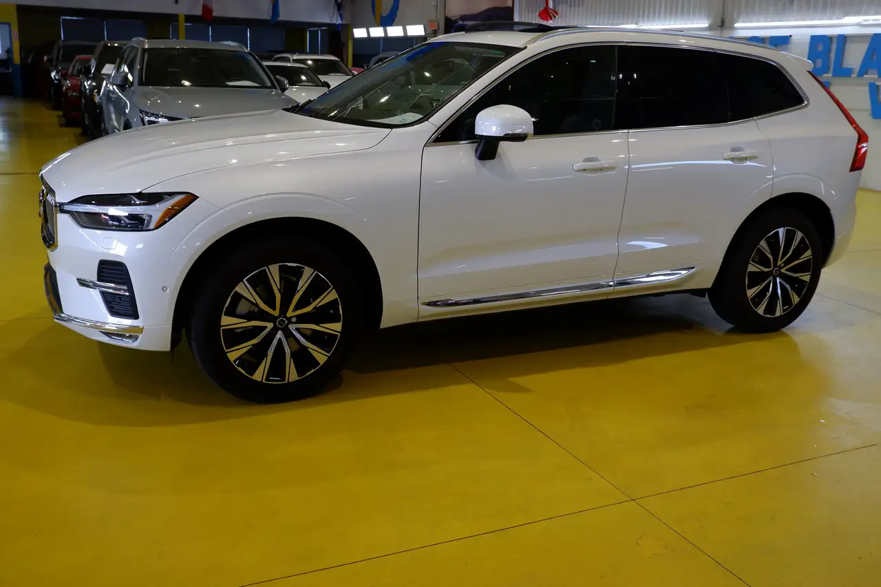 2023 Volvo XC60 Inscription Expression