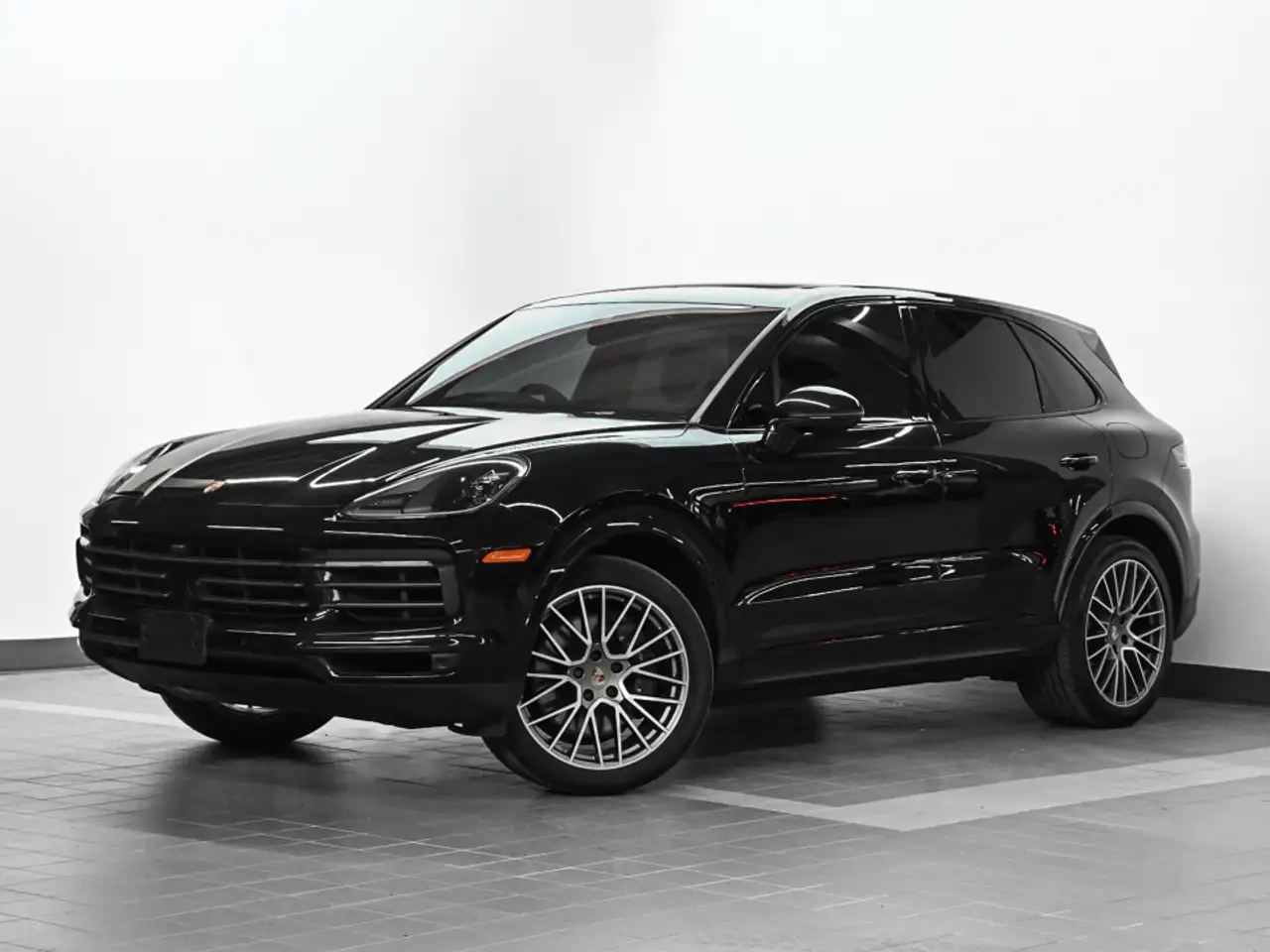 2023 Porsche Cayenne Platinum Edition