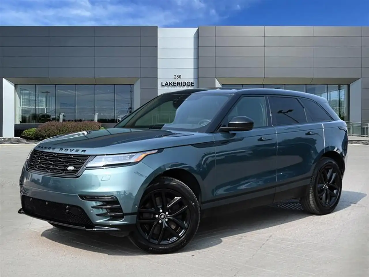2026 Land Rover Range Rover Velar Dynamic SE P250