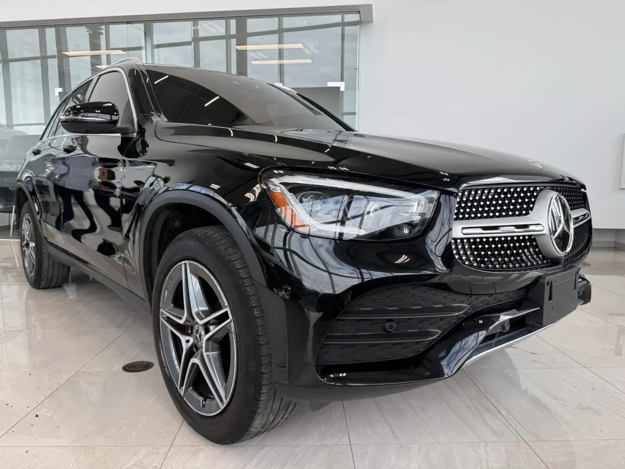 2022 Mercedes-Benz GLC 300