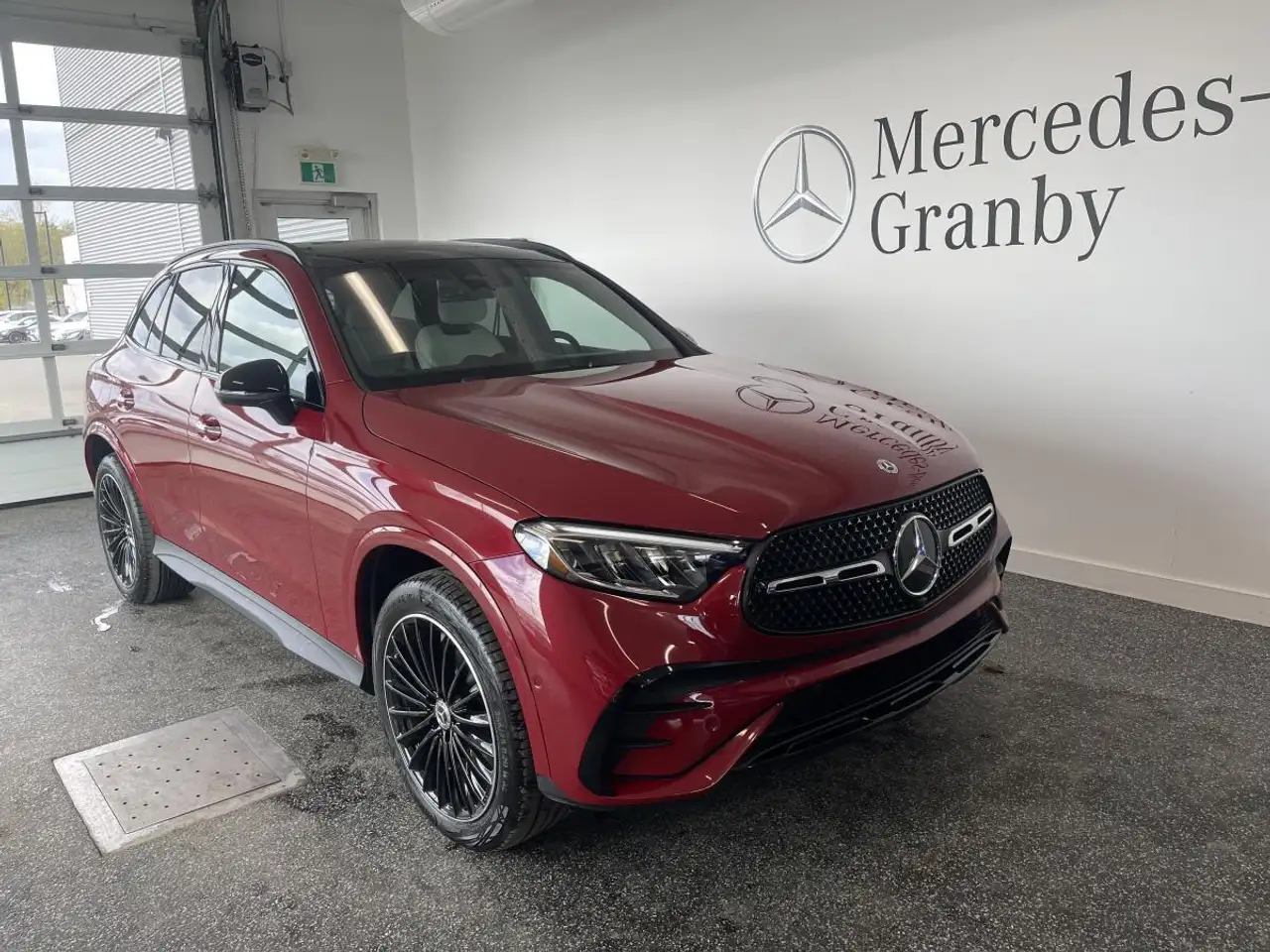 2026 Mercedes-Benz GLC 300