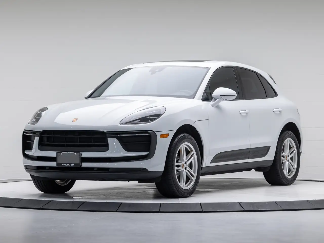 2022 Porsche Macan