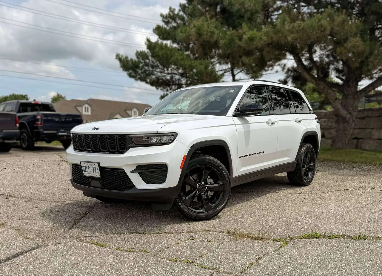 2025 Jeep Grand Cherokee Altitude