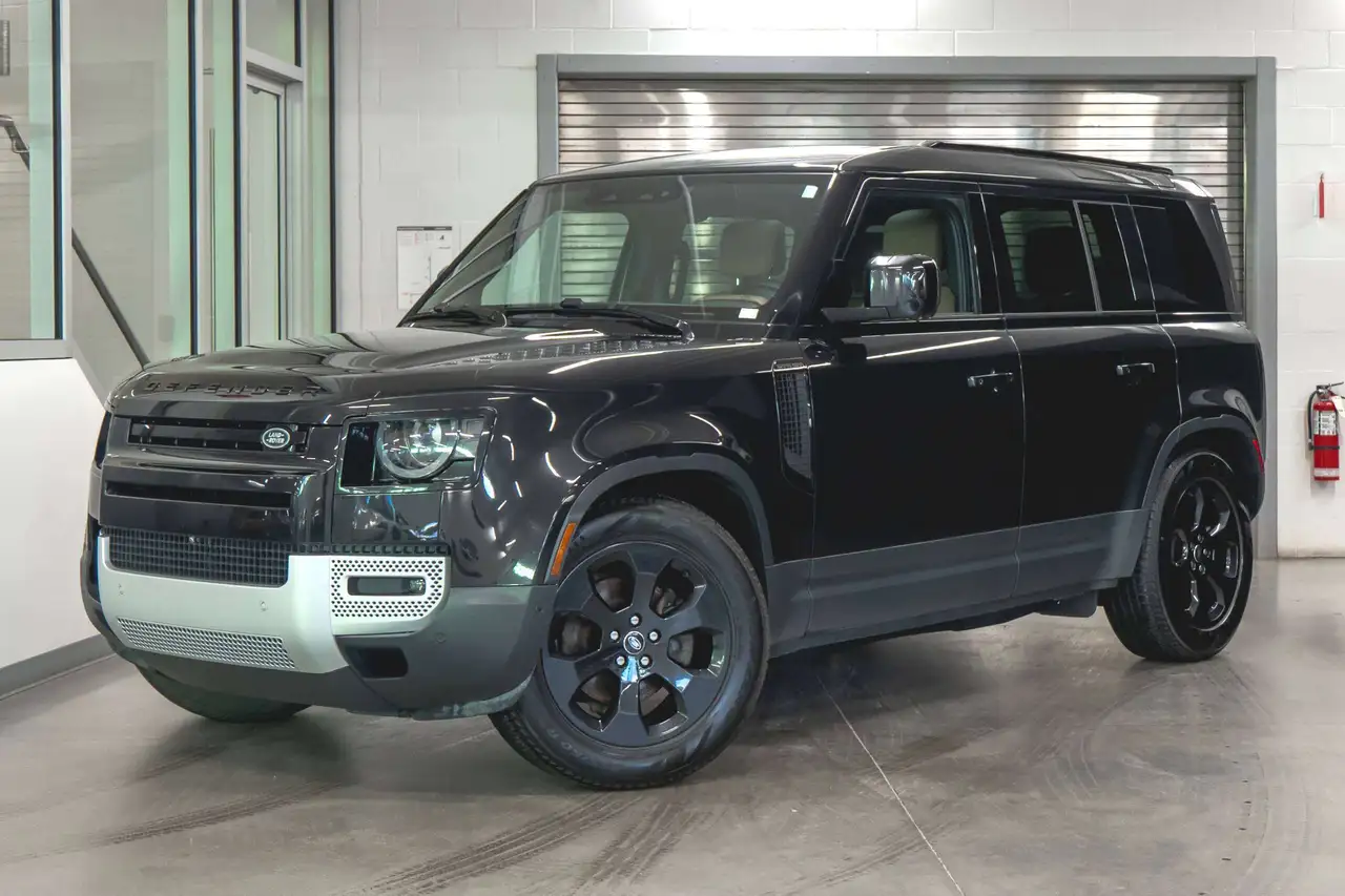 2025 Land Rover Defender S P300