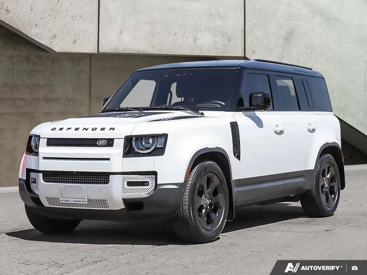 2025 Land Rover Defender S