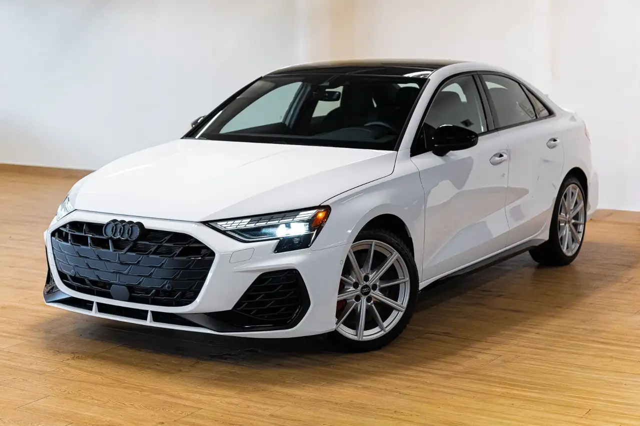 2025 Audi S3 Komfort