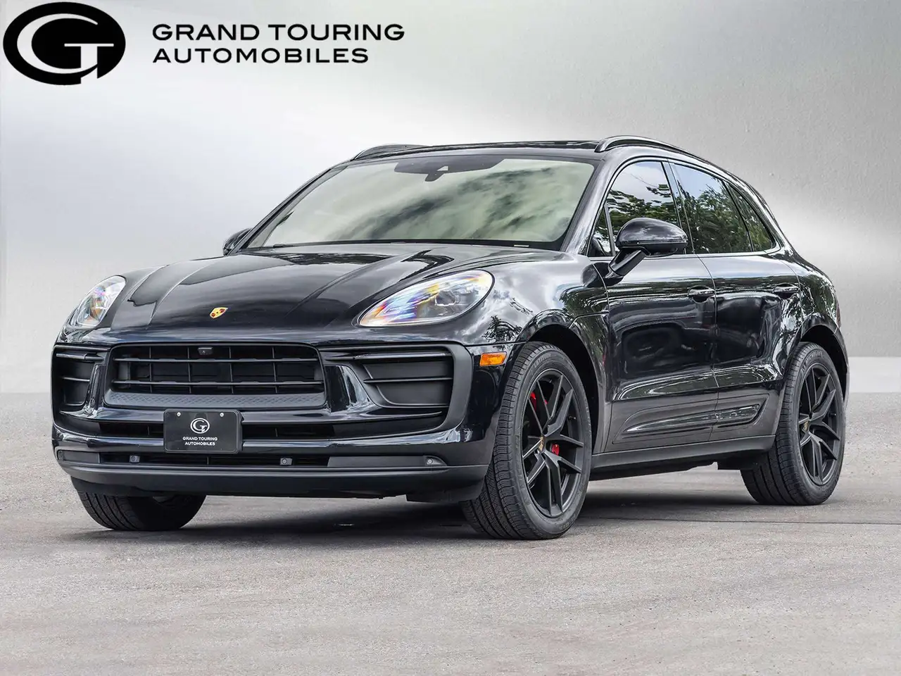 2023 Porsche Macan Base