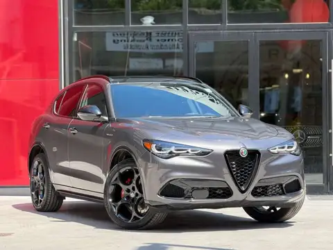 Alfa Romeo Stelvio Sprint