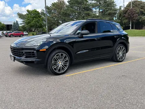 Porsche Cayenne Base