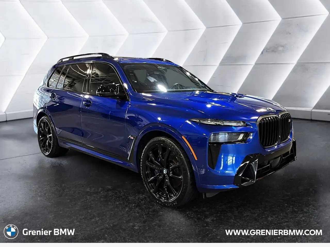 2025 BMW X7 M60i