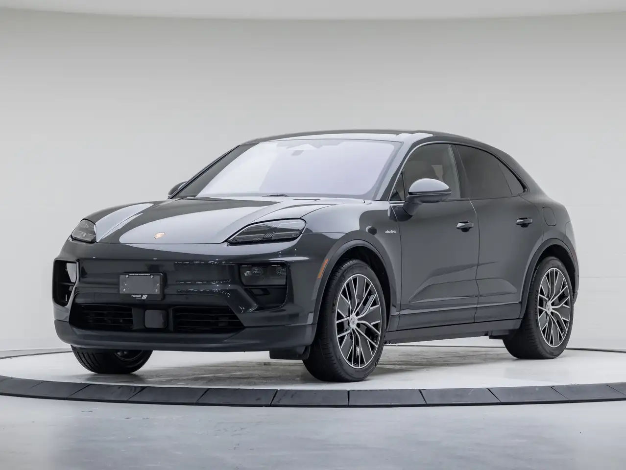 2025 Porsche Macan Electric 4