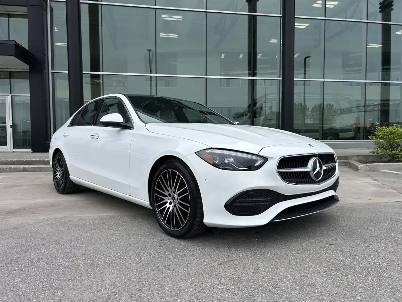 2025 Mercedes-Benz C-Class 300