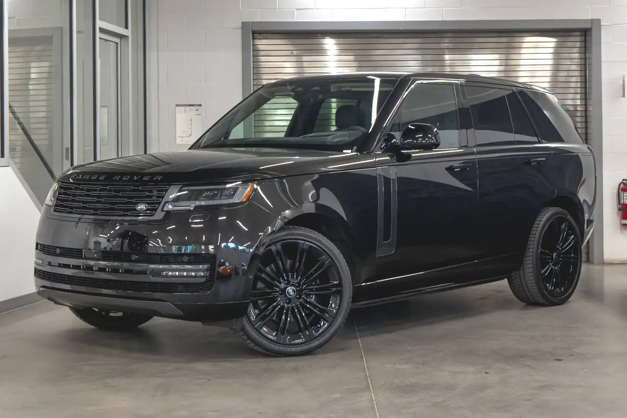 2024 Land Rover Range Rover SE P400