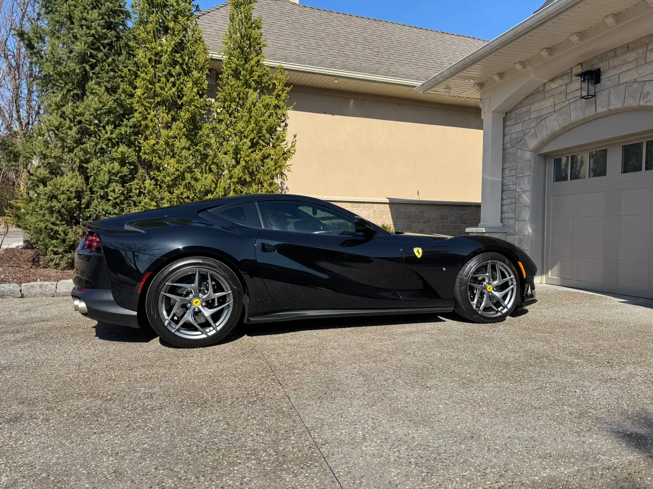 2019 Ferrari 812
