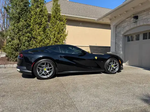 Ferrari 812