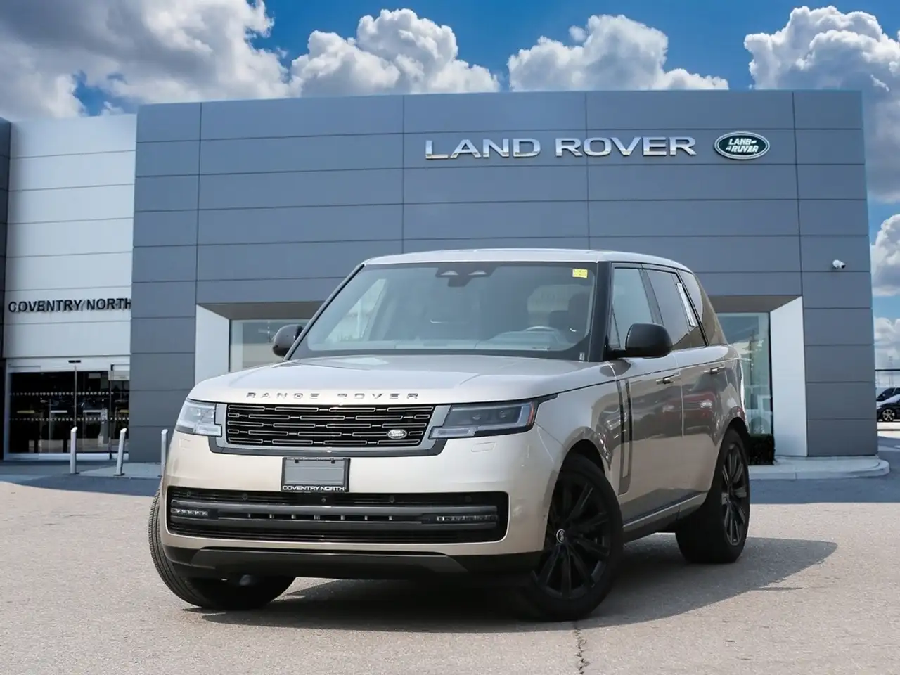 2025 Land Rover Range Rover SE P400