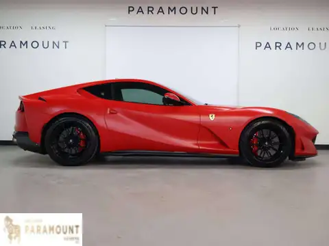 Ferrari 812