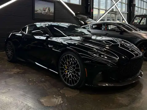 Aston Martin DBS