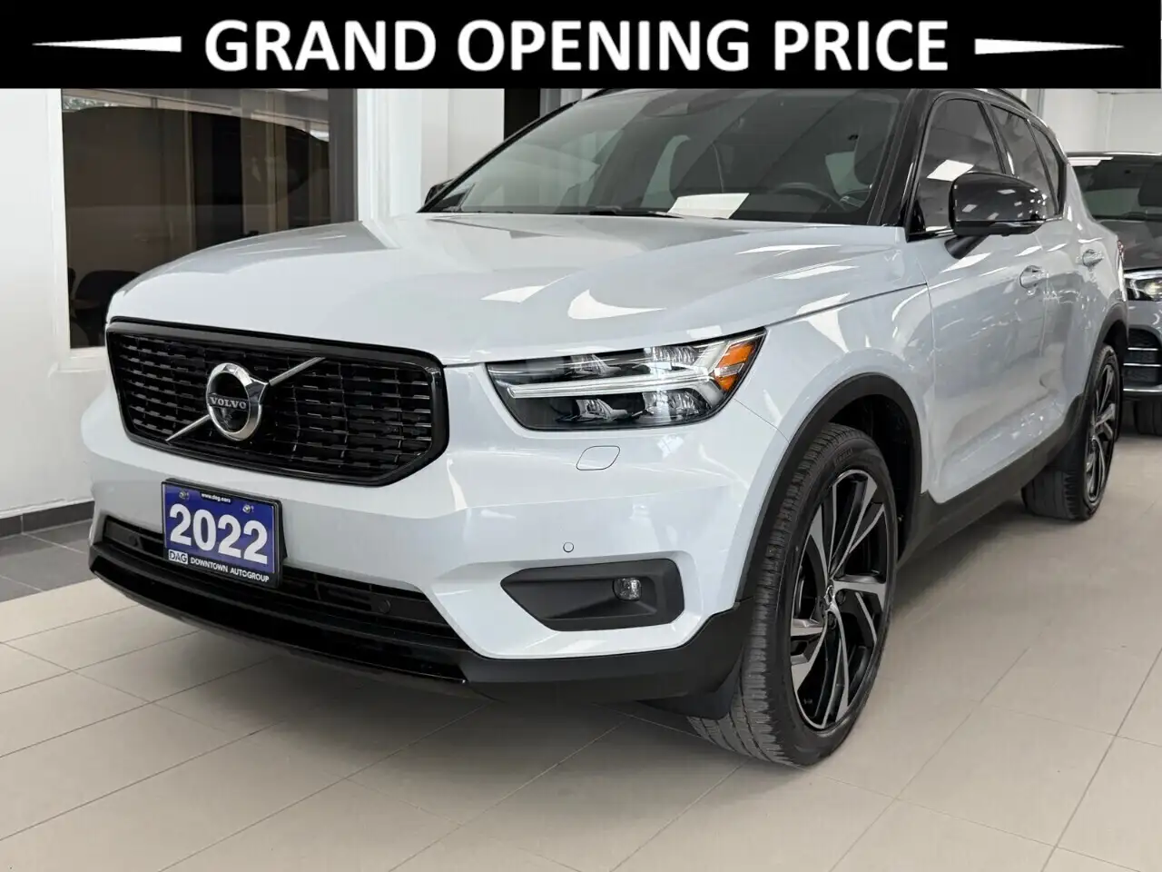 2022 Volvo XC40 R-Design