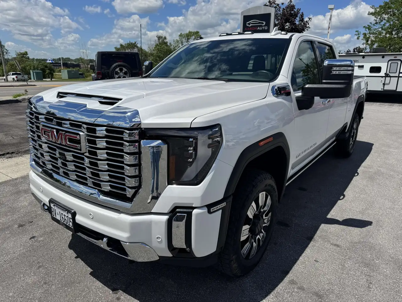 2025 GMC Sierra 2500HD Denali