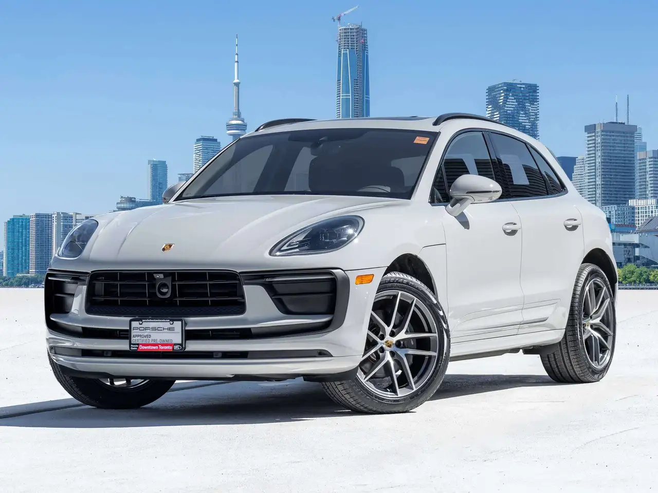 2023 Porsche Macan T