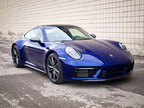 Porsche 911 Carrera 4