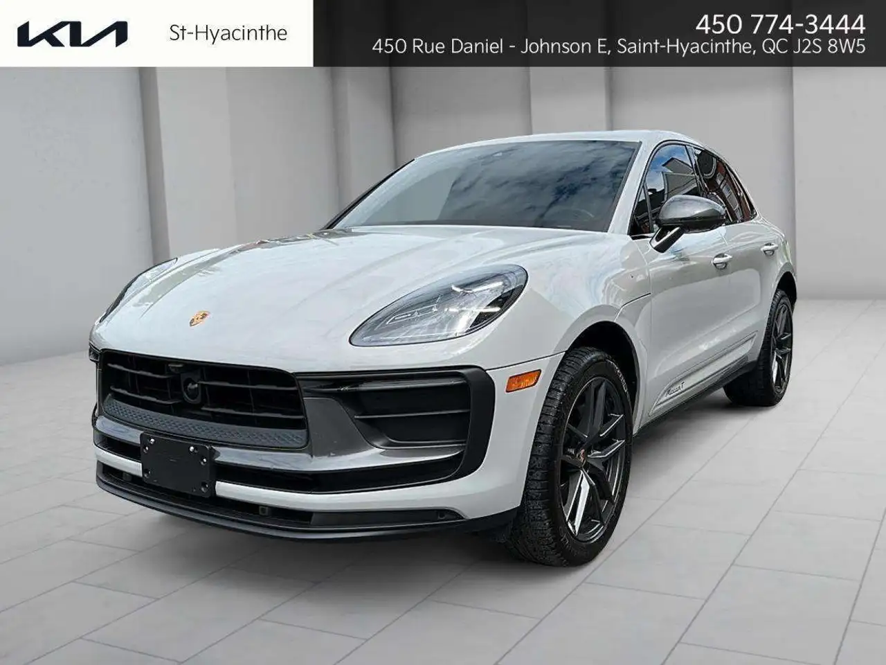 2023 Porsche Macan T