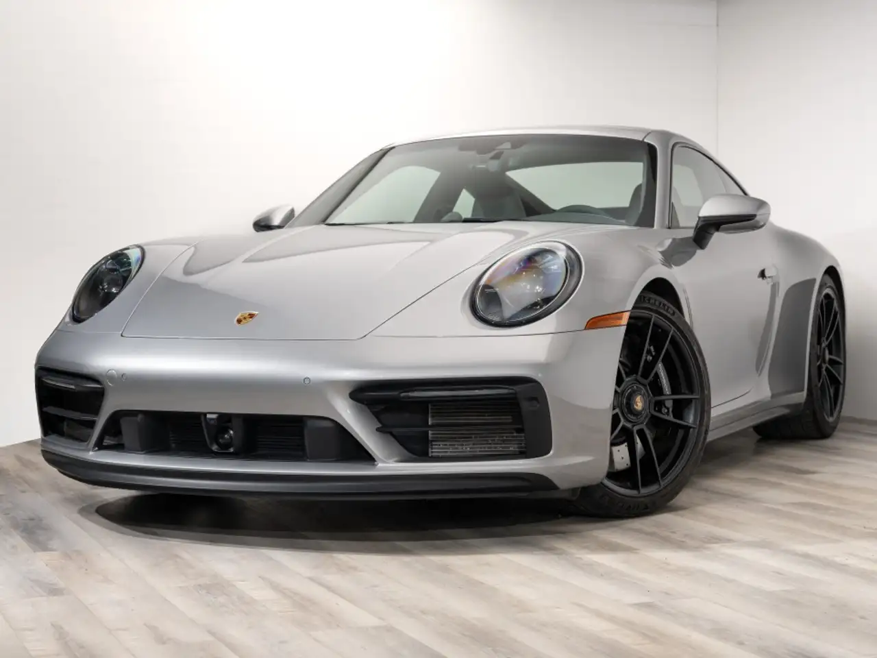 2024 Porsche 911 Carrera GTS