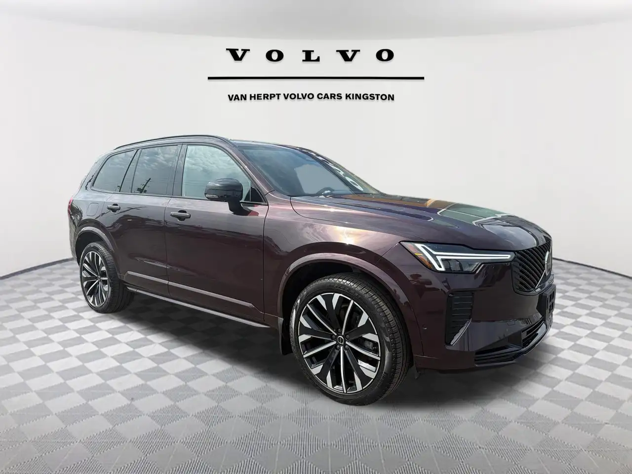 2026 Volvo XC90 Plus