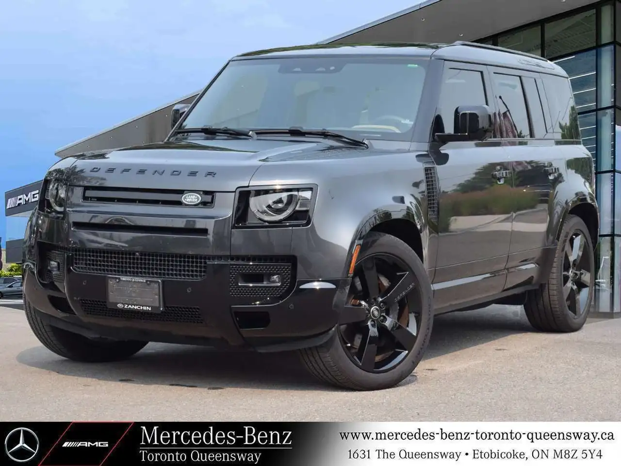 2025 Land Rover Defender X-Dynamic SE P400
